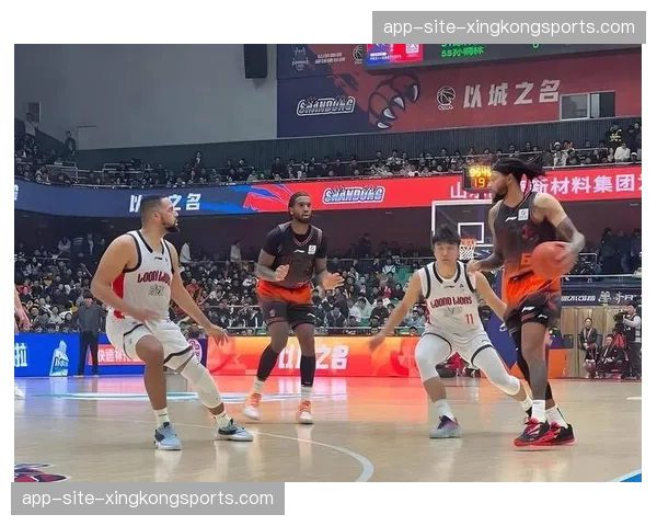 广州赛程相对轻松 季后赛席位争夺占据主动